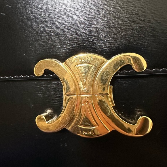 Celine Triomphe Bag - Black Medium Triomphe in Smooth Leather - Picture 13 of 15